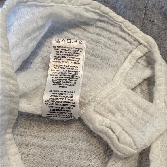 beachlunchlounge White Lightweight Casual Top; size XS - Picture 8 of 9